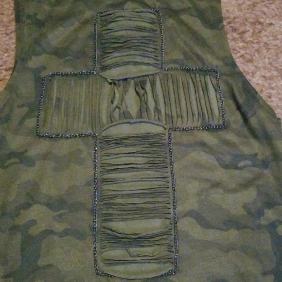 Camo Muscle Tee - Picture 3 of 4